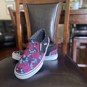 Vans with floral print